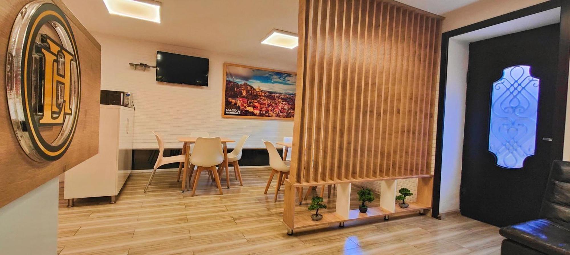 Light Hotel Tbilisi Bagian luar foto