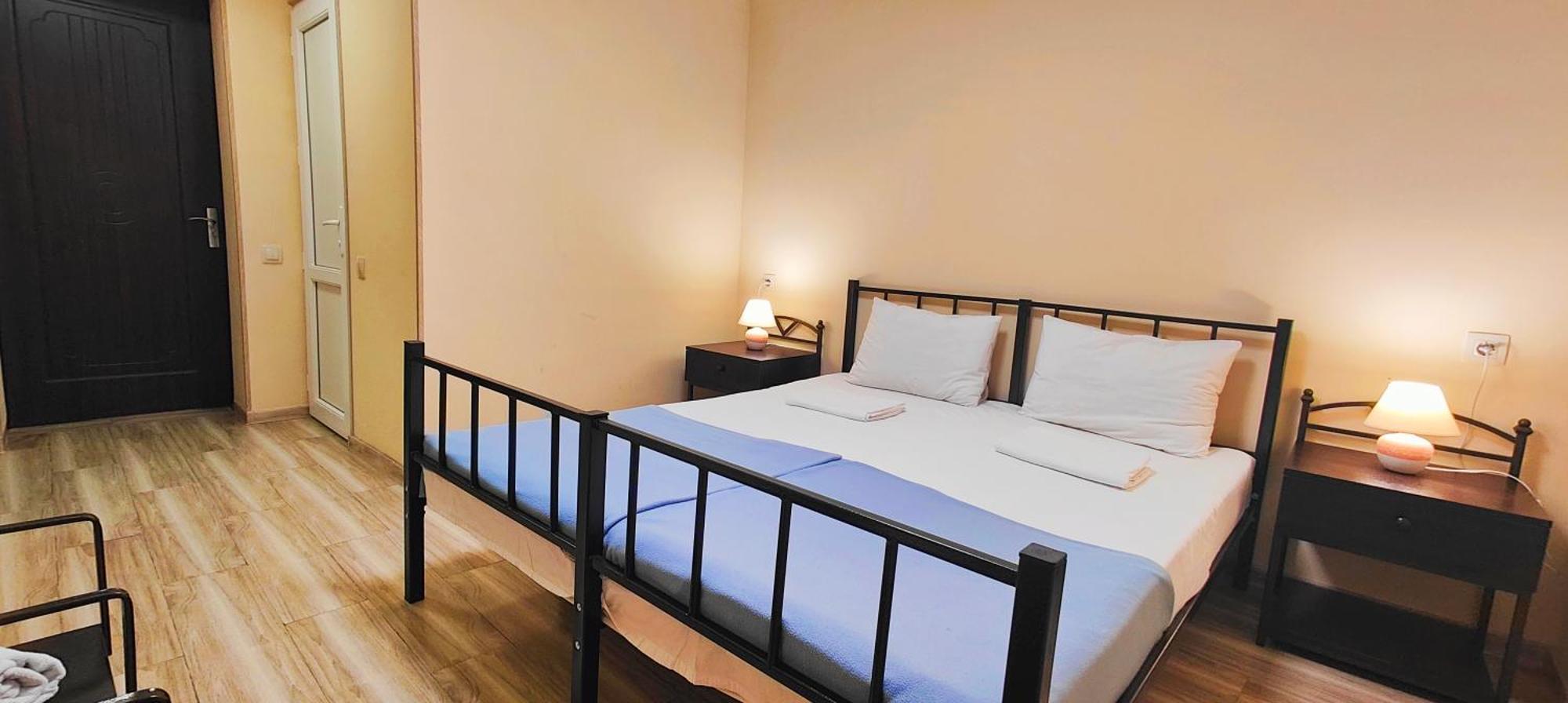 Light Hotel Tbilisi Bagian luar foto