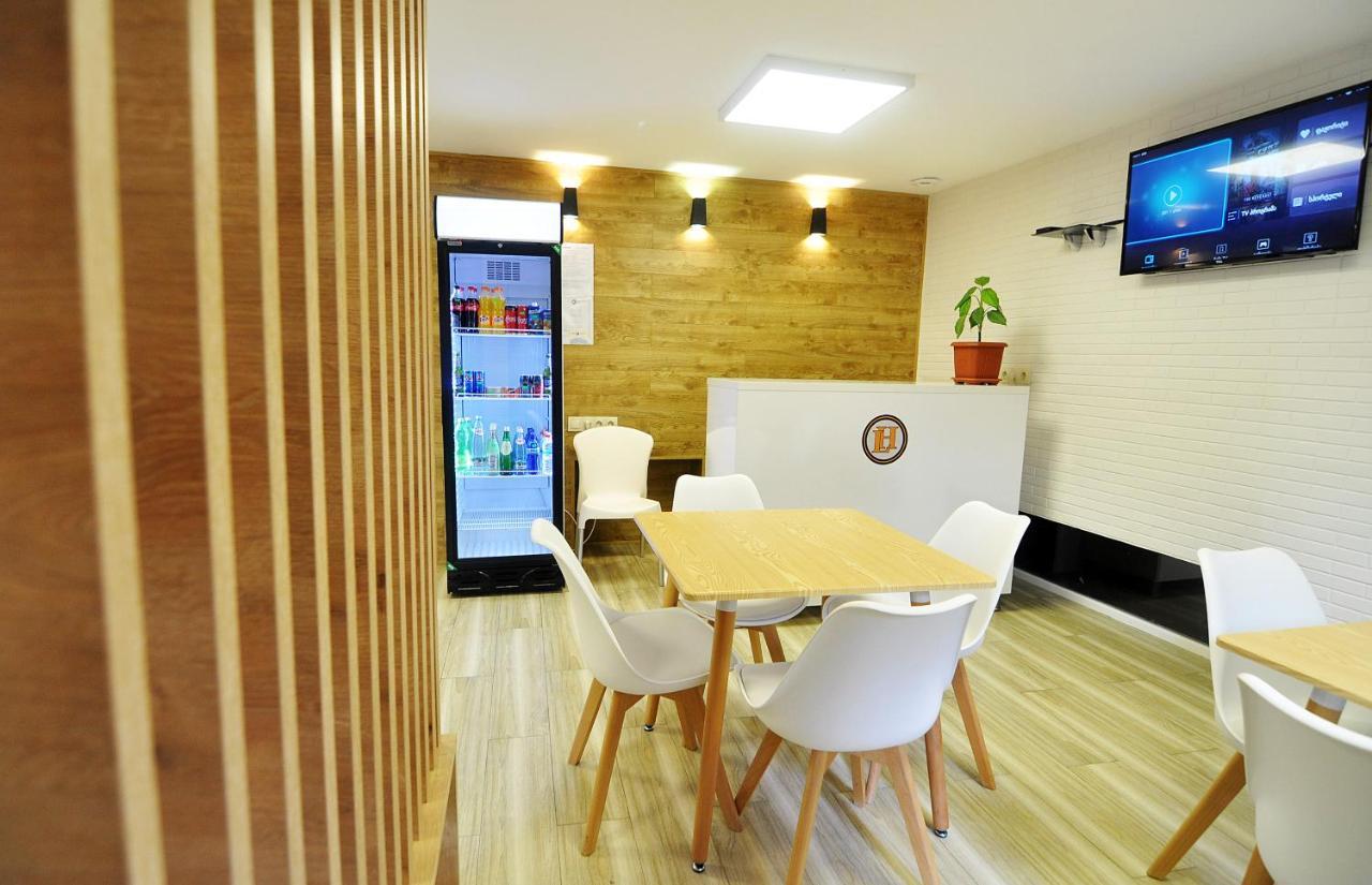 Light Hotel Tbilisi Bagian luar foto