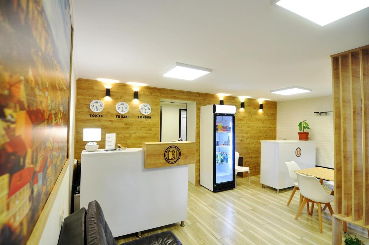 Light Hotel Tbilisi Bagian luar foto